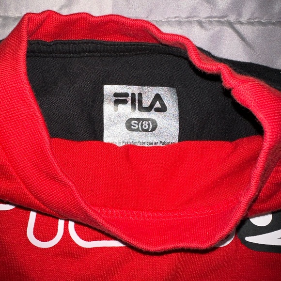 Boy’s Fila t-shirt. Size small (8) - Picture 2 of 3